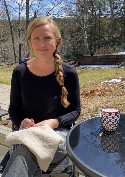 Entrevista con Kate Ward: Autocuidado con la costura a mano 