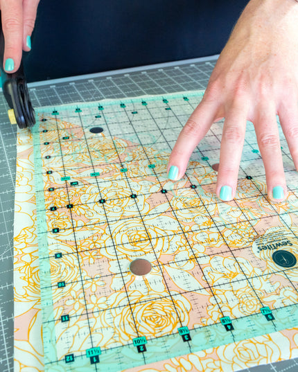PRE-ORDER: Sew Magnetic 12.5" x 12.5" Ruler