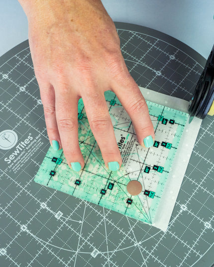 PRE-ORDER: Sew Magnetic 4.5" x 4.5" Ruler