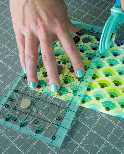 PRE-ORDER: Sew Magnetic 4.5" x 8.5" Ruler