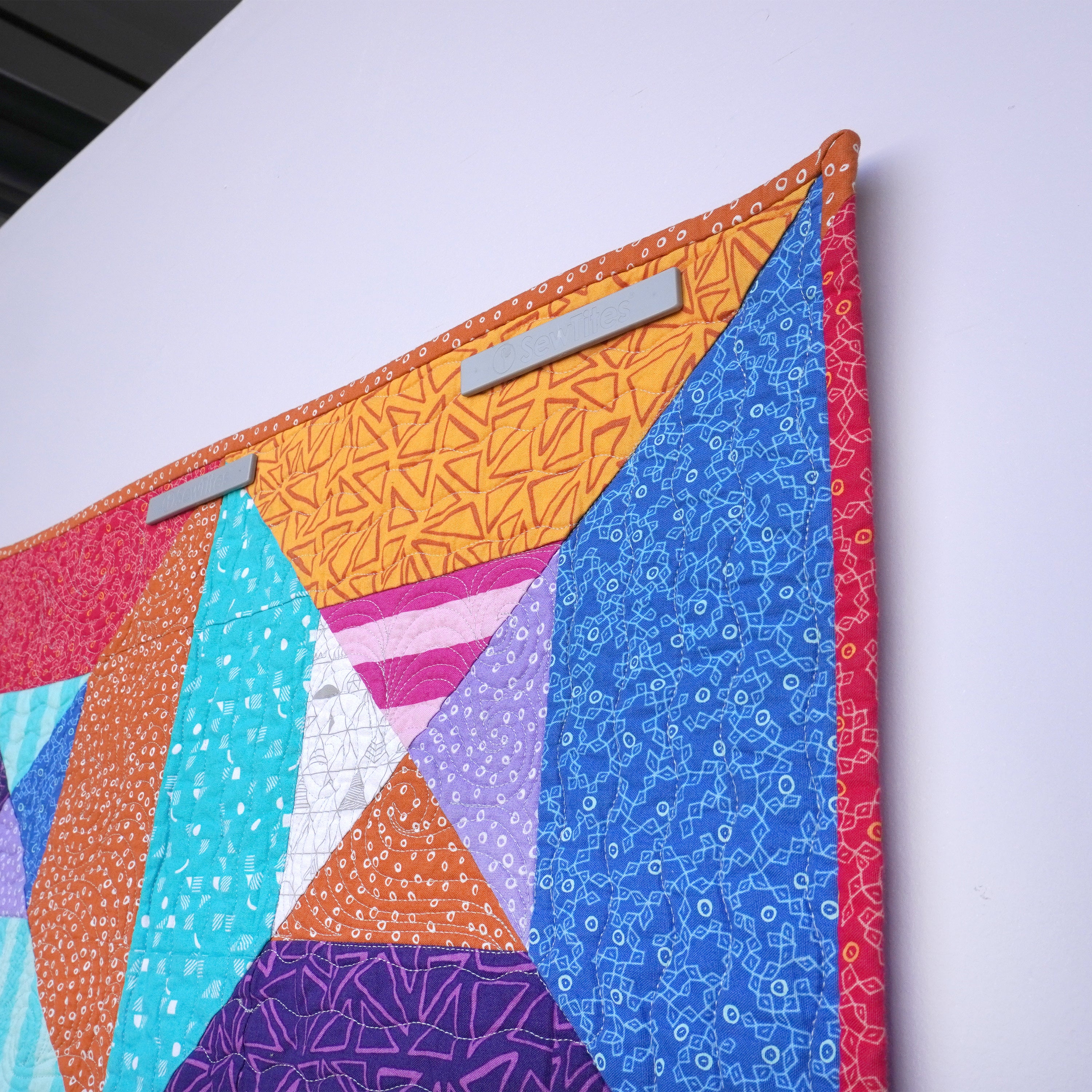 Cedar Canyon Hang It Dang It Quilt Hanger - Adjustable 35" To 63", Self-Leveling, Holds Up To 40 Lbs